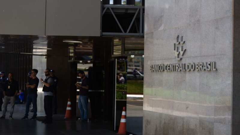 Custo de financiamento ficará maior com aumento dos juros, diz economista-chefe do Inter à CNN
