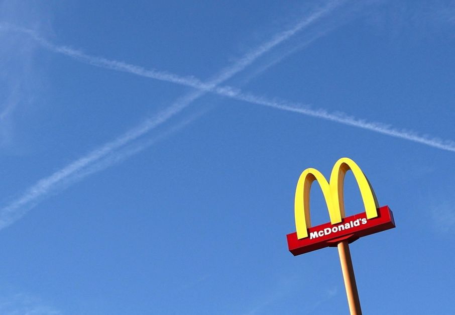 McDonald’s tem queda no lucro e em receita; vendas caem nos EUA no 1ºtri