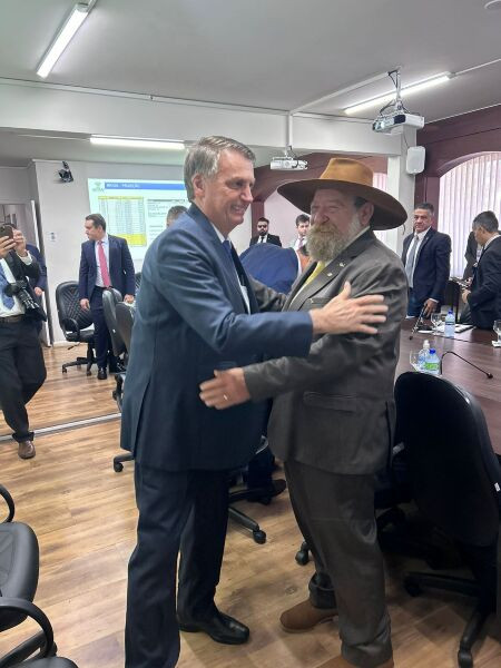 Barbudo é recepcionado por Bolsonaro e convidado a retornar à Frente Parlamentar da Agropecuária