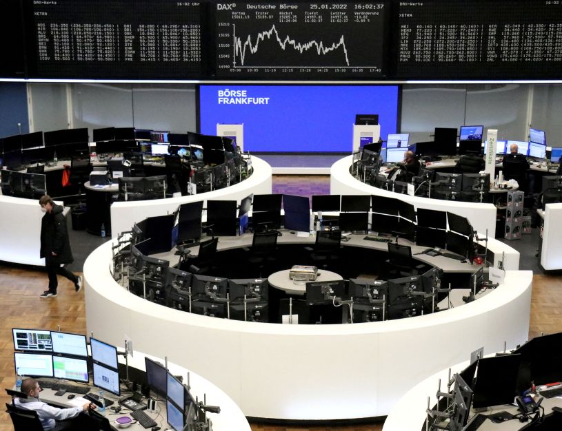 Bolsas na Europa fecham em alta com expectativa mais cortes nos juros dos EUA