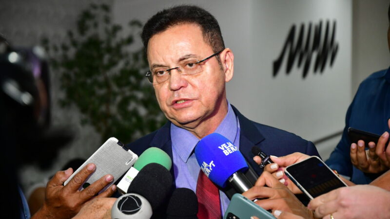 Botelho não concorda com suspensão de títulos à ministros do STF: “não tem que mexer com isso mais”