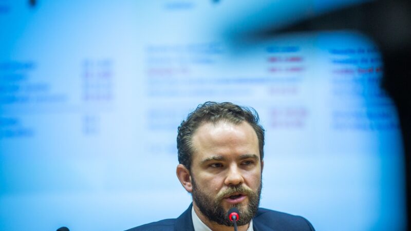 Governo espera “ajuda“ de Lira para alternativas sobre CSLL e JCP, diz Durigan