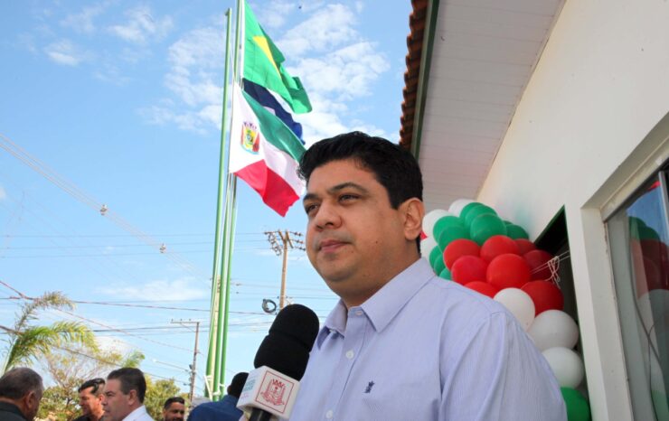 Justiça vê propaganda eleitoral antecipada e manda prefeito de Várzea Grande remover vídeo das redes sociais