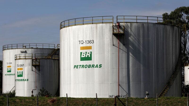 Petrobras vai reduzir preço do querosene de aviação em 9,1% a partir de outubro