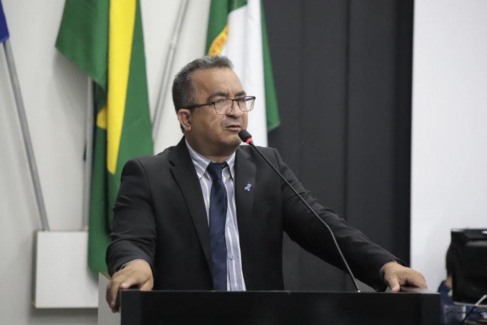 CRM pede cassação de vereador que invadiu UTI do Hospital Municipal de Cuiabá
