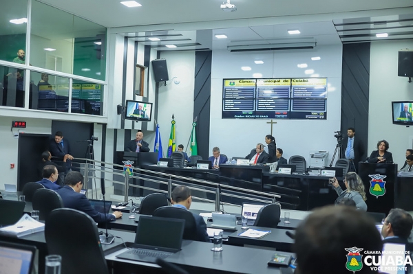 Câmara de Cuiabá aprova unificação de sessões para evitar falta de quórum durante pré-campanha