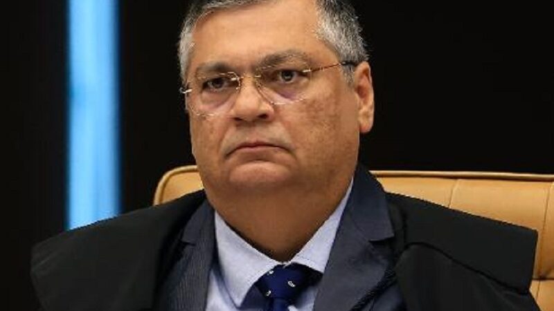 Dino proíbe emendas para entidades ligadas a parentes de parlamentares