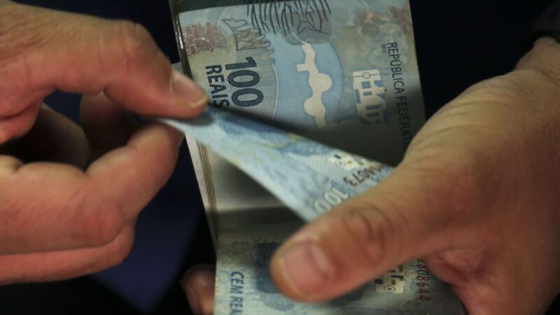 Renúncia fiscal com desonerações chega a R$ 10,1 bilhões em julho, diz Receita