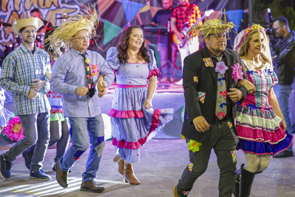 Festa junina da Assembleia anima servidores e visitantes em noite memorável