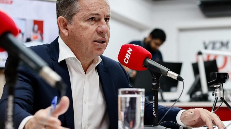 Governador rebate deputado e pede para que oficialize no MP denúncia sobre facções criminosas na política