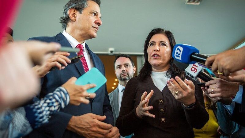Equipe econômica cancela coletiva de imprensa sobre bloqueio no orçamento e dados só sairão depois das 21h