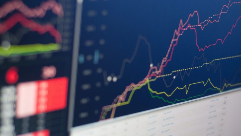 Risco médio de inadimplência das empresas brasileiras atinge recorde, aponta estudo
