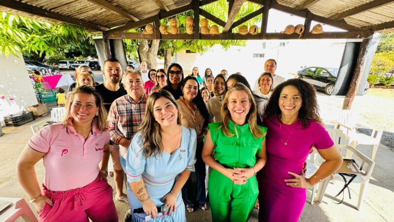 Podemos Mulher realiza ato, reforça apoio a Flávia Moretti em Várzea Grande