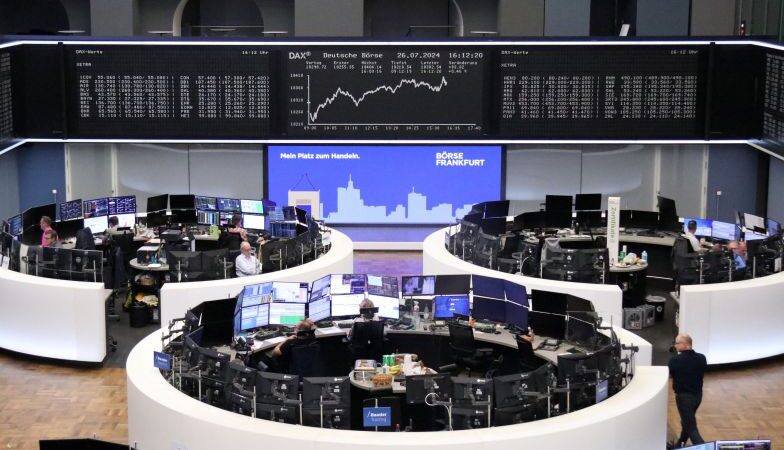 Bolsas da Europa recuam de olho em decisão do Fed e balanços