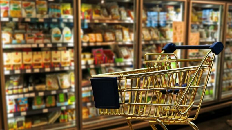 Índice de Preços de Alimentos da FAO cai 2,1% em 2024 ante 2023, puxado por cereais e açúcar