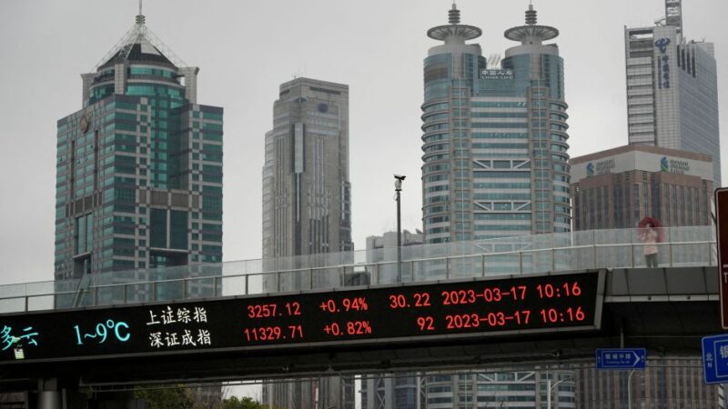 Ações chinesas tem alta com busca por ativos seguros em meio a fragilidade regional