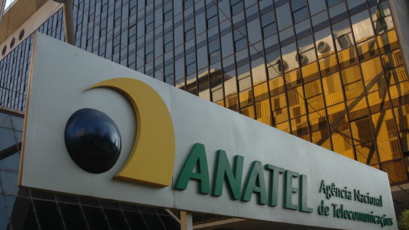 Anatel adia regulação que bloqueia linhas 20 dias após atraso de pagamento da conta
