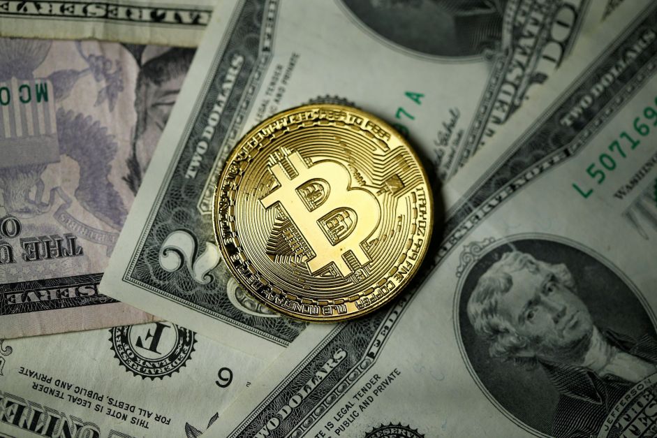 Bitcoin tem alta modesta com melhor apetite ao risco
