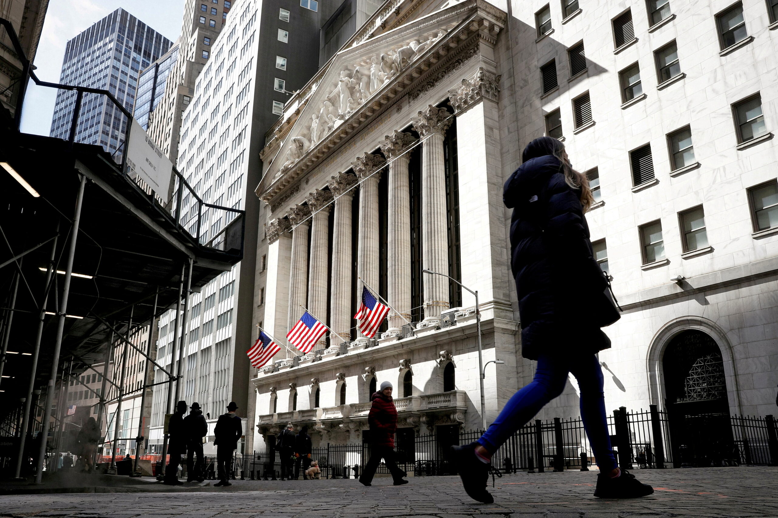 Bolsas de NY fecham em alta com novo recorde do Dow após inflação dos EUA sem surpresas