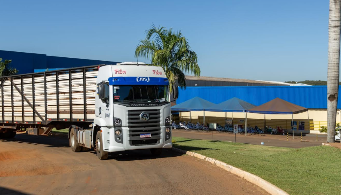 Com IA, empresa emite alerta sobre distração e sonolência para evitar acidentes em rodovias