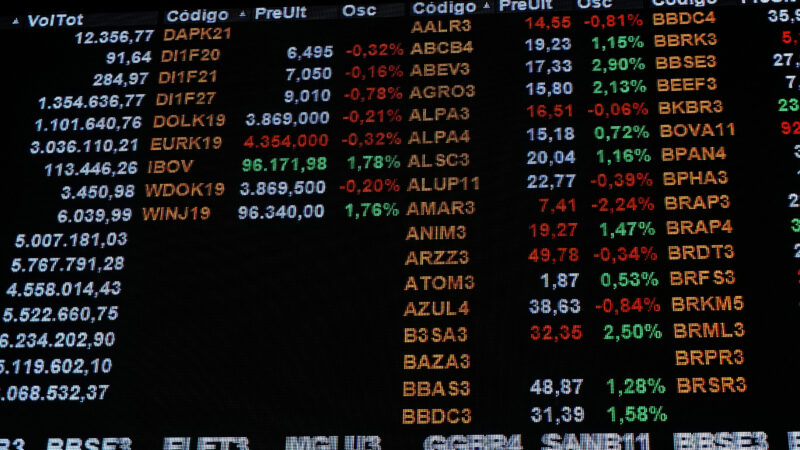 Dólar e bolsa atingem máxima do dia com indicação de Galípolo à presidência do BC