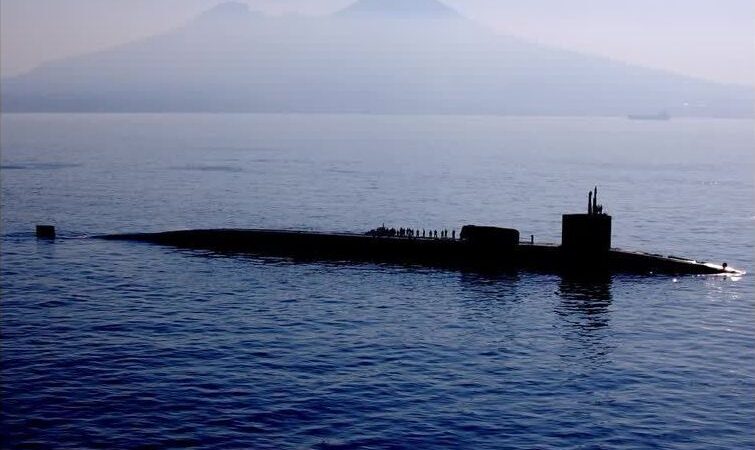 EUA ordenam envio de submarinos ao Oriente Médio em meio à tensão entre Israel e Irã