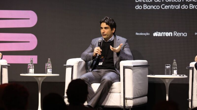 Economista brinca e apresenta Galípolo como futuro presidente do BC em evento