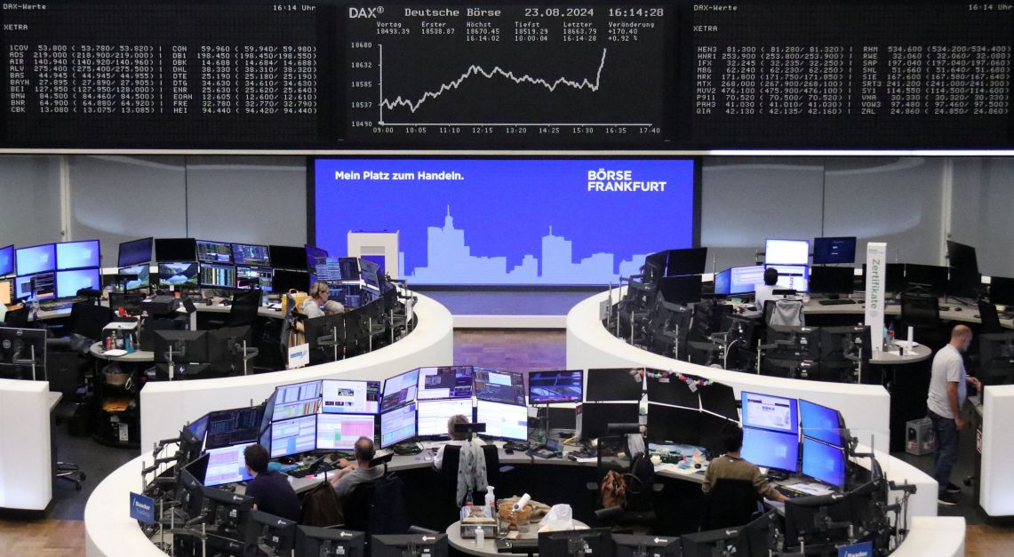 Índices europeus oscilam com dados econômicos no radar do mercado