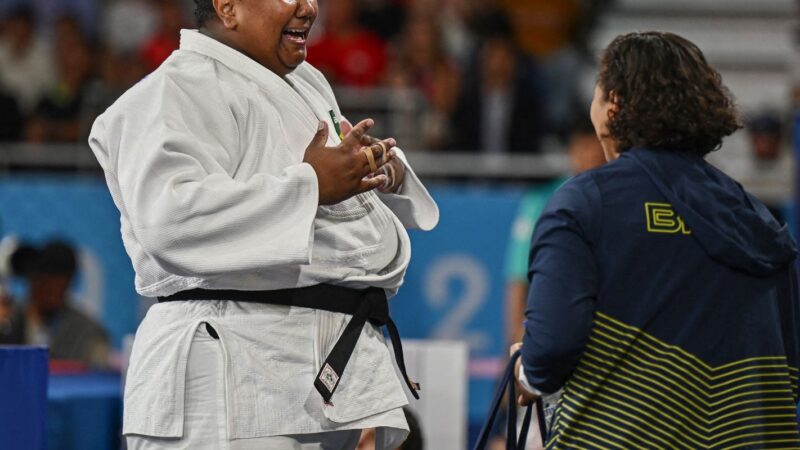 Judoca brasileira conquista o primeiro ouro brasileiro em Paris