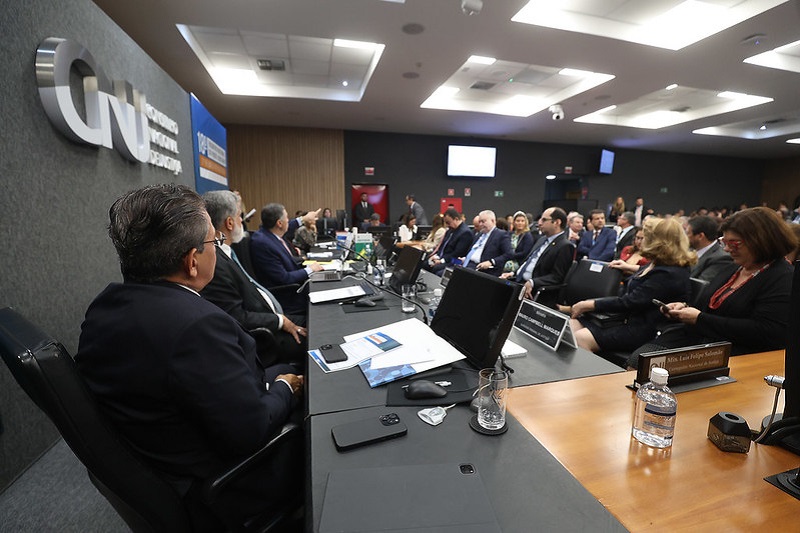 Ministro Barroso apresenta modelo de ementa para acórdãos a presidentes de tribunais – Jornal Advogado – Em Mato Grosso