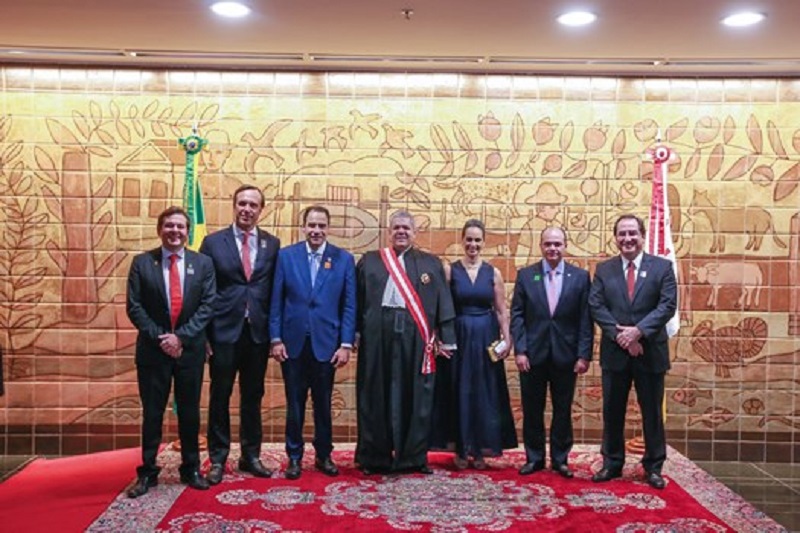 OAB enaltece competência do novo ministro do TST e ex-presidente da OAB-MG, Antônio Fabrício Gonçalves – Jornal Advogado – Em Mato Grosso