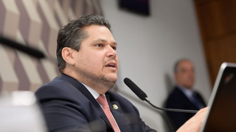 Relator propõe redução progressiva de parcelas de dívidas de estados com União