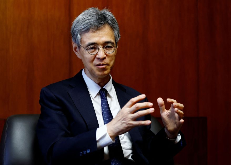 Vice-presidente do BC do Japão diz que continuará a elevar juros se economia permanecer no rumo certo