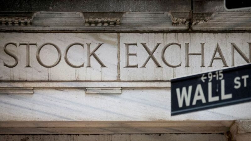 Wall Street fecha sem direção única na expectativa por dados de inflação nos EUA