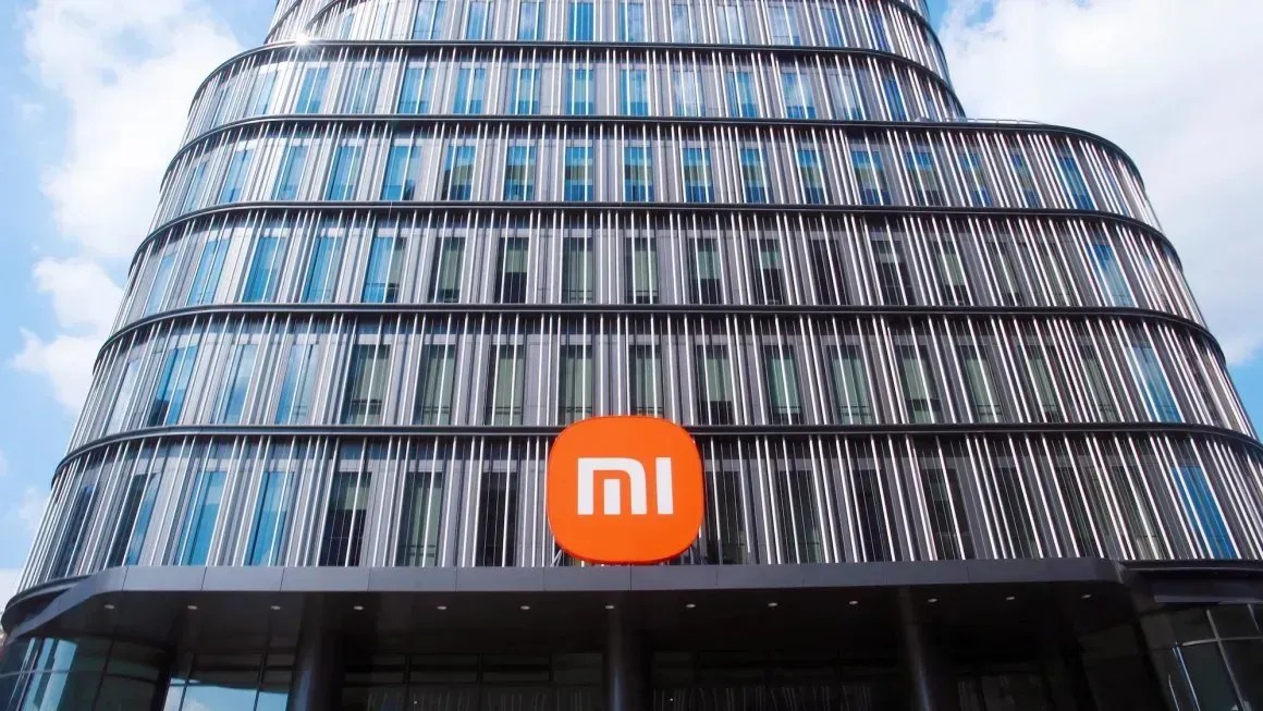 Xiaomi tem receita acima do esperado e revela vendas unitárias de carros
