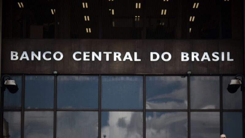 Alta dos juros coloca Brasil na contramão das maiores economias do mundo