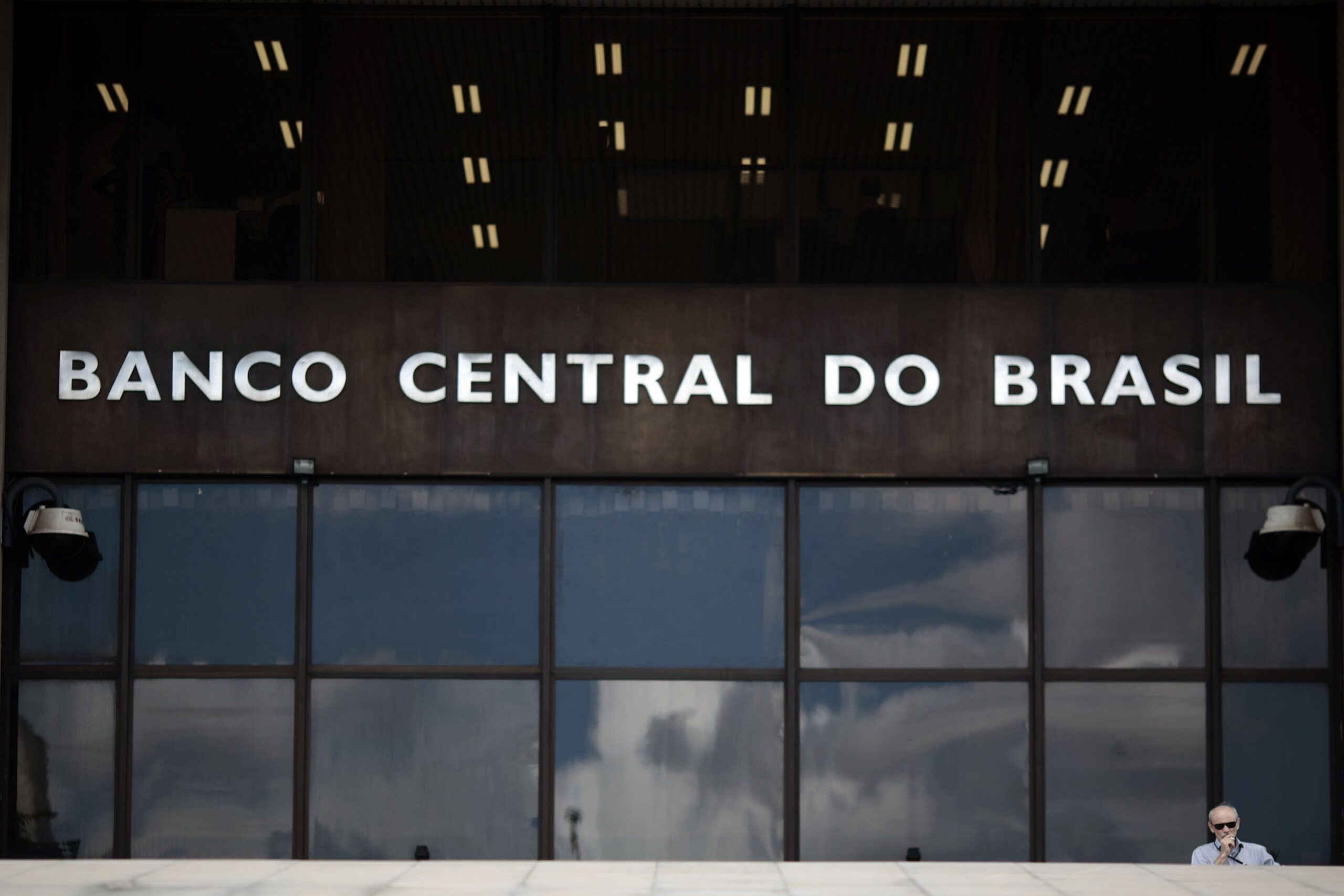 Alta dos juros coloca Brasil na contramão das maiores economias do mundo
