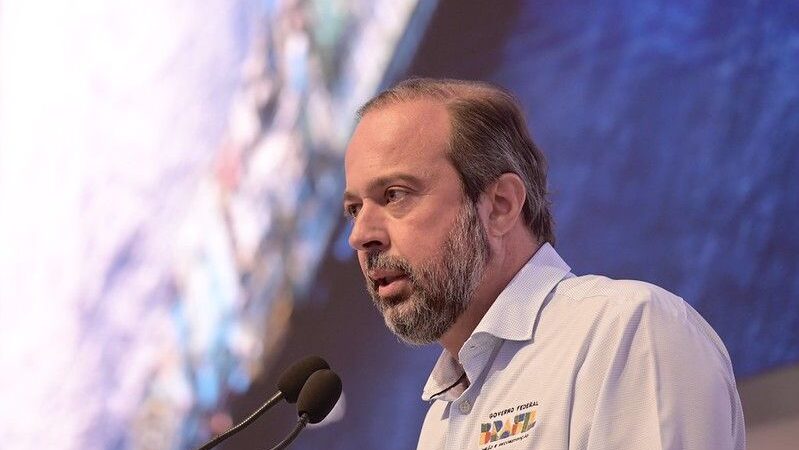 Após inconsistência em usina, Silveira admite possível revisão da bandeira 2 na conta de luz