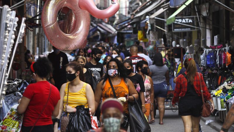 Confiança do comércio cai 1,6% em setembro, mostra CNC