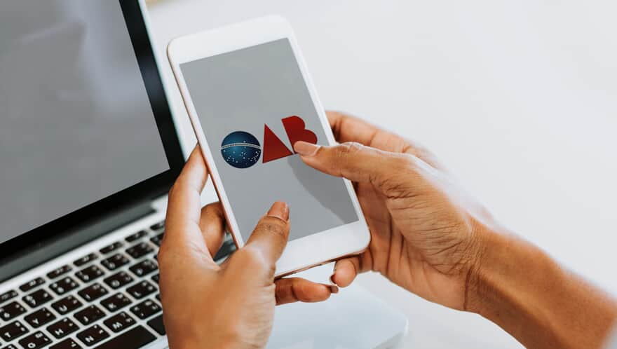 Eleição Advogada poderá divulgar intenção de se eleger na OAB antes de campanha Epa! Vimos que você copiou o texto. Sem problemas, desde que cite o link: https://www.migalhas.com.br/quentes/415408/advogada-pode-divulgar-intencao-de-se-eleger-na-oab-antes-de-campanha