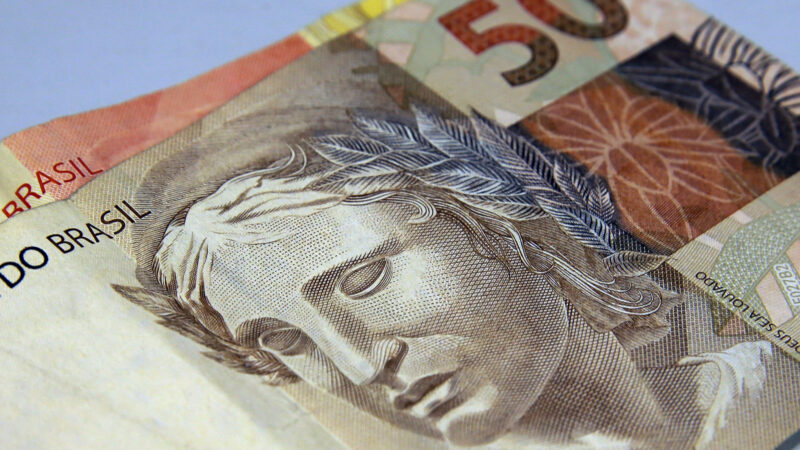 Governo registra déficit de R$ 43 bi em 2024, diz Tesouro