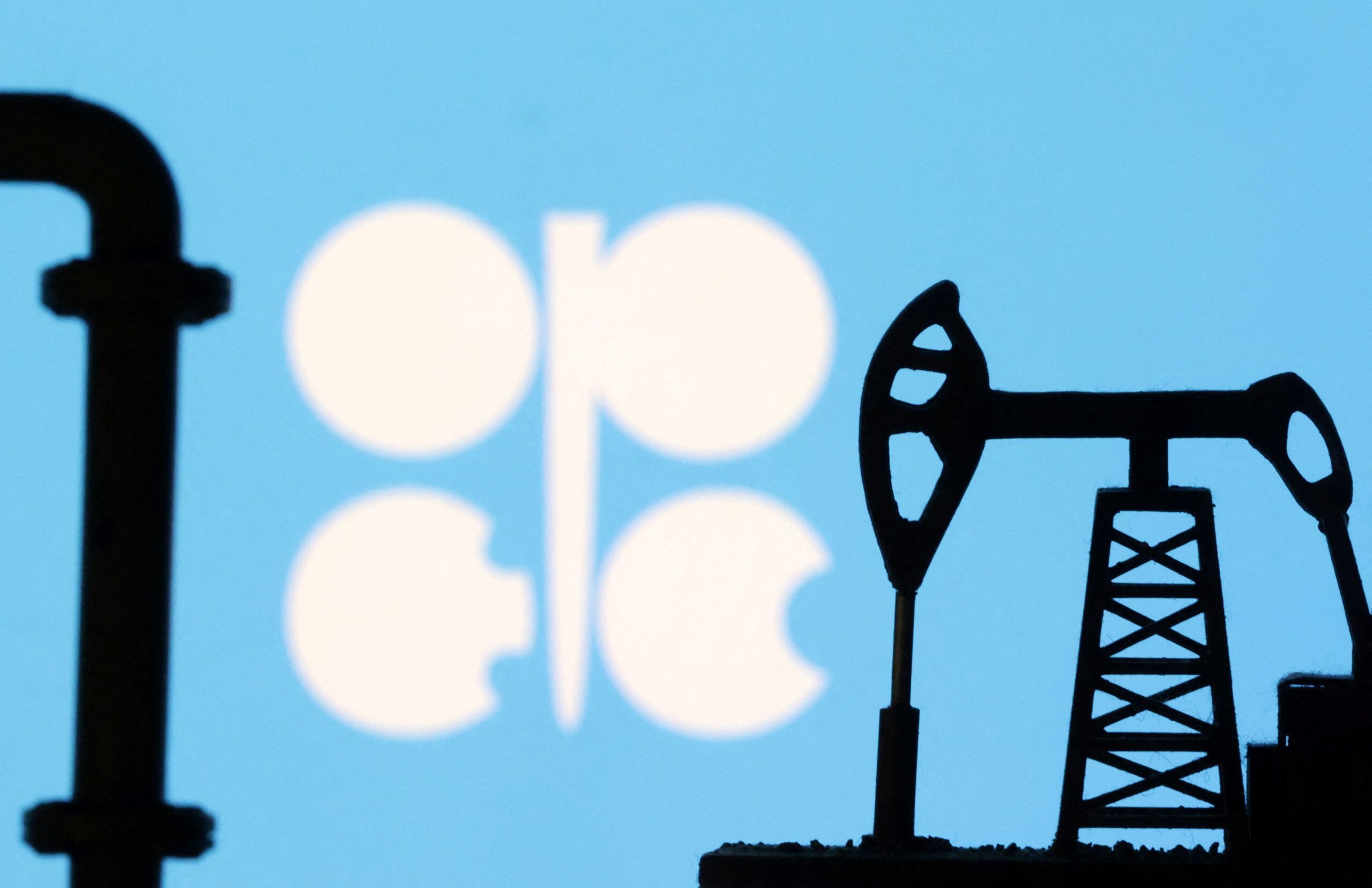 Opep+ concorda em adiar aumento da produção de petróleo em outubro