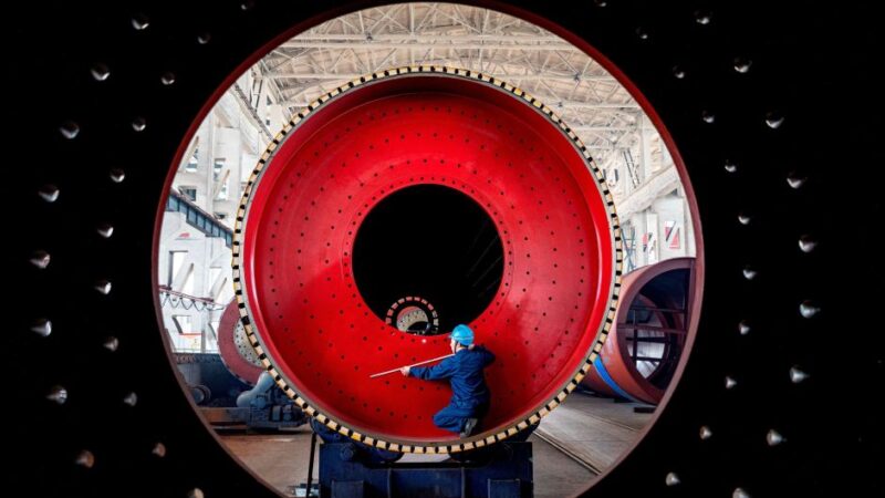 PMI industrial da China avança a 49,8 em setembro, mostra NBS