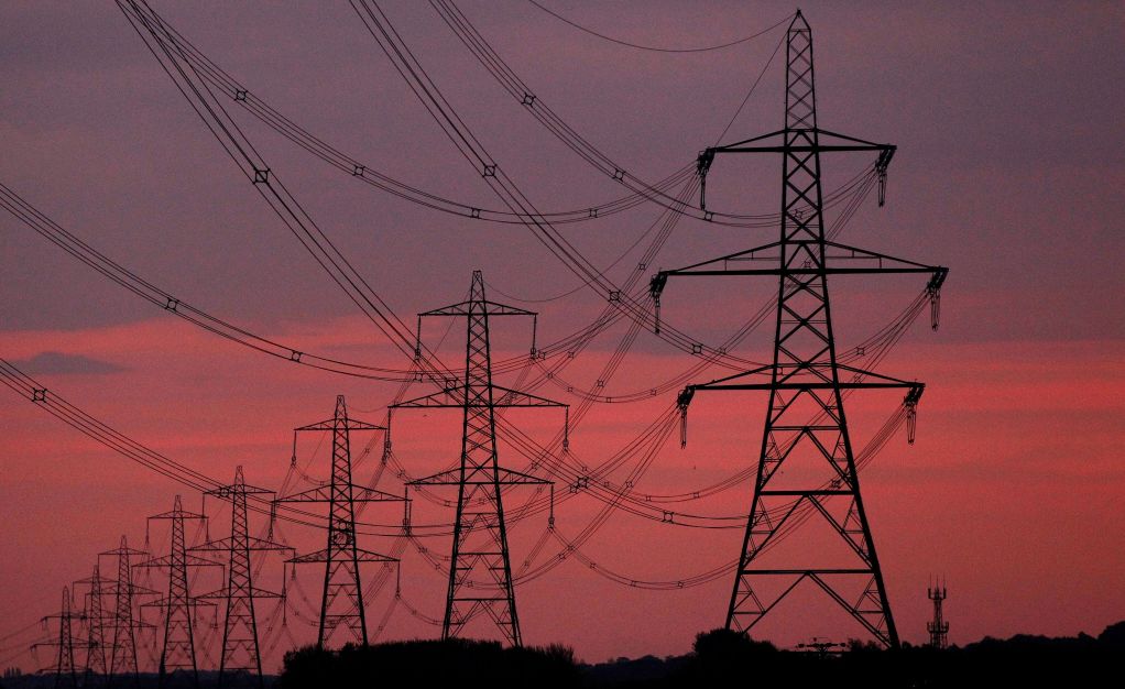 Painéis solares, conta de luz e clima “resgatam“ horário de verão 5 anos após seu fim