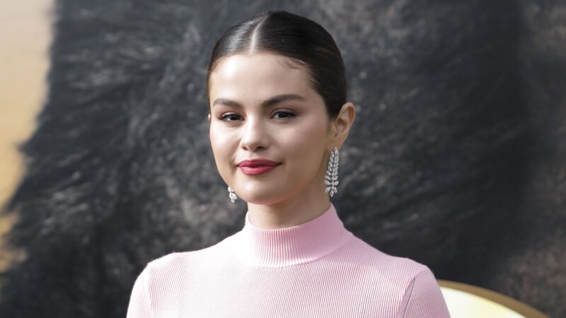 Selena Gomez se torna bilionária ao alcançar patrimônio líquido de US$ 1,3 bi