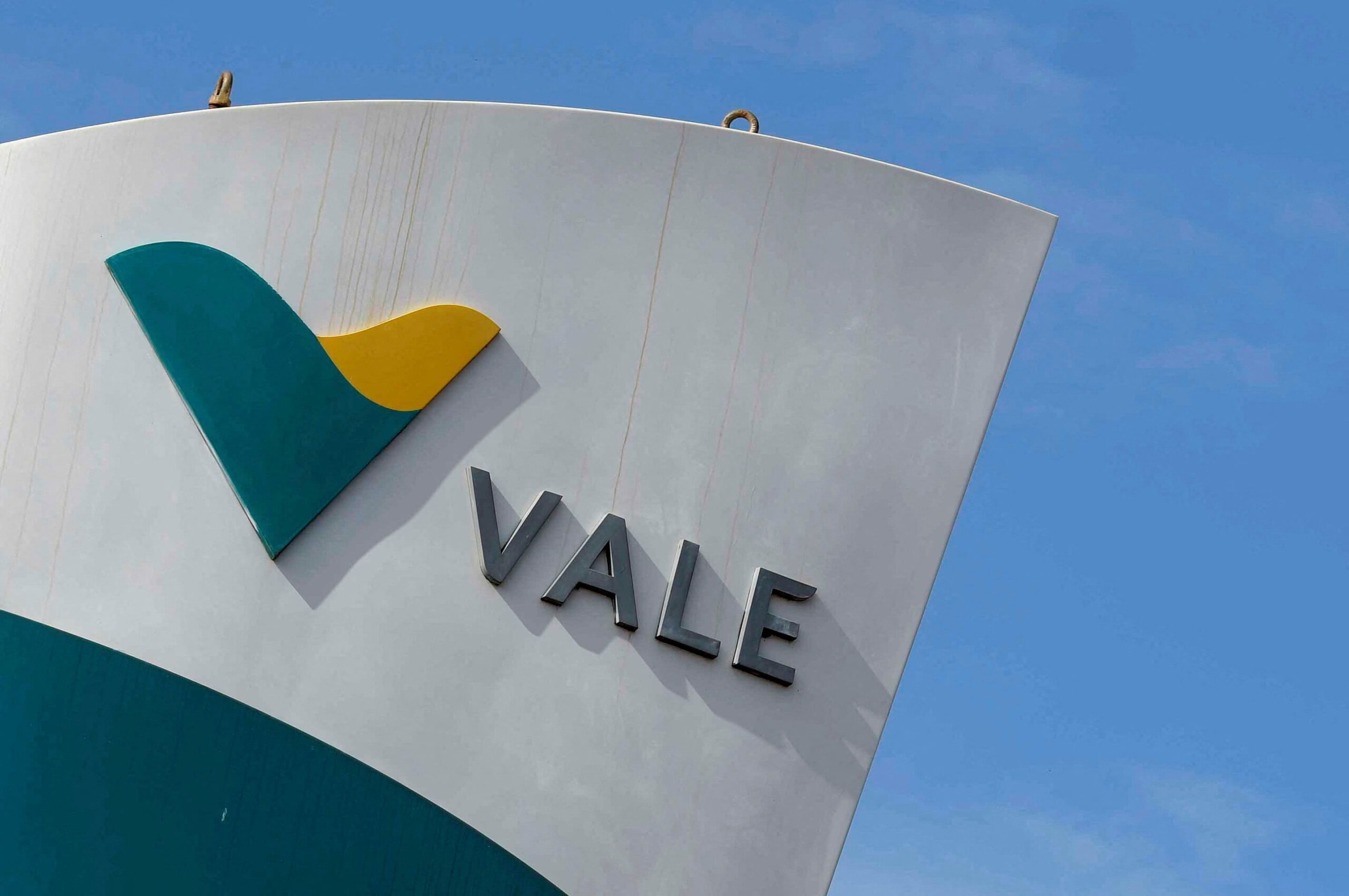Vale aumenta previsão de produção de minério para 2024; ações sobem