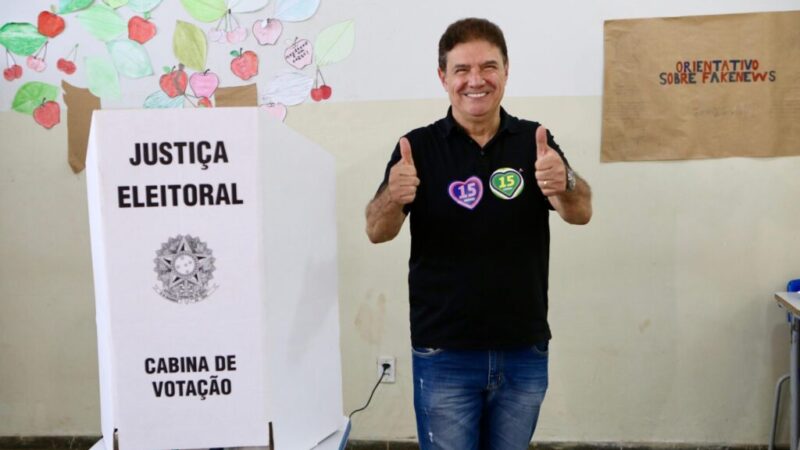 Confiante no segundo turno, Kennedy foi às urnas neste domingo; veja – Jornal Advogado – Em Mato Grosso