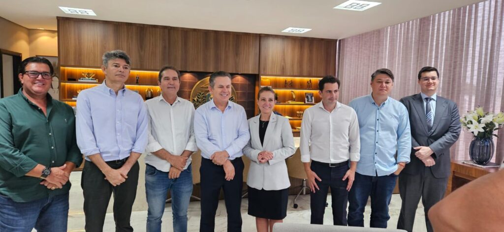 Flávia Moretti e Tião da Zaeli se reúnem com governador e articulam parcerias para Várzea Grande – Jornal Advogado – Em Mato Grosso