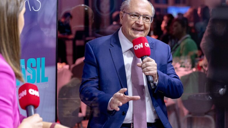 “A notícia do dia”, diz Alckmin ao CNN Talks após Brasil ganhar 30 posições na Indústria