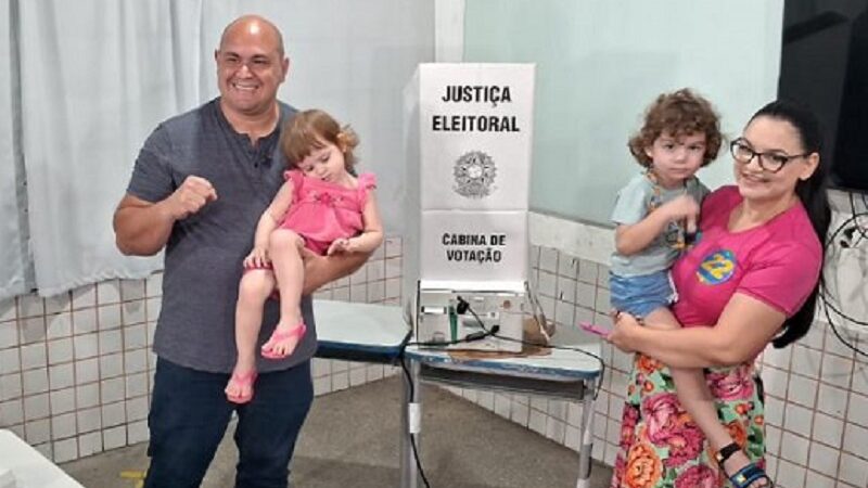 Abílio Brunini  brinca na hora de votar “Eleição aqui é uma adrenalina, como final de Copa do Mundo nos pênaltis” – Jornal Advogado – Em Mato Grosso